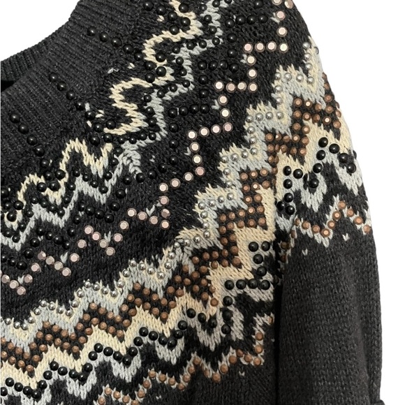 VENUS Fair aisle Sweater with laced sleeves and beaded embellishments. - Picture 4 of 7